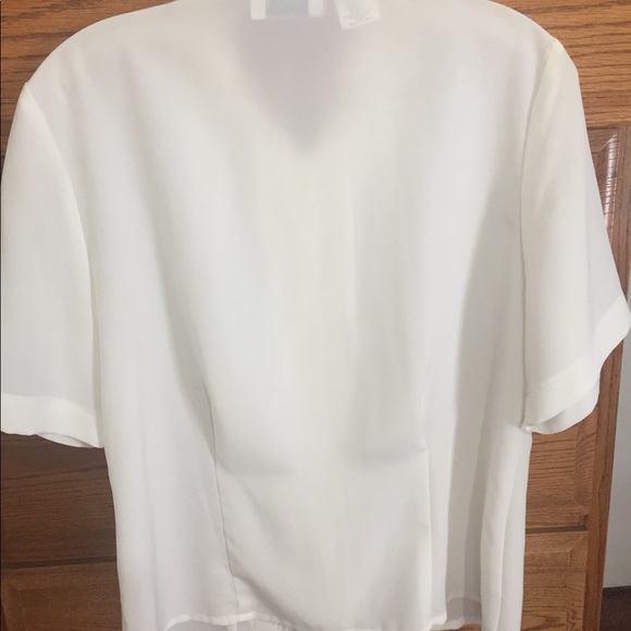 Very Dressy Blouse - Picture 5 of 7